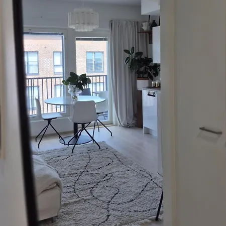 Portside Lux -private Free Parking-1night Cruise Parking Included Apartment Turku