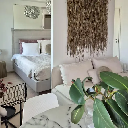 Διαμέρισμα Portside Lux -private Free Parking-1night Cruise Parking Included *